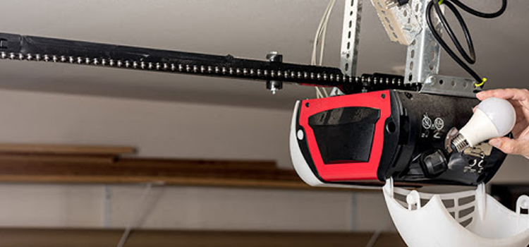 automatic garage door opener repair in San Fernando