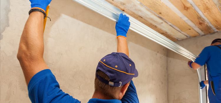 commercial overhead garage door repair in San Fernando